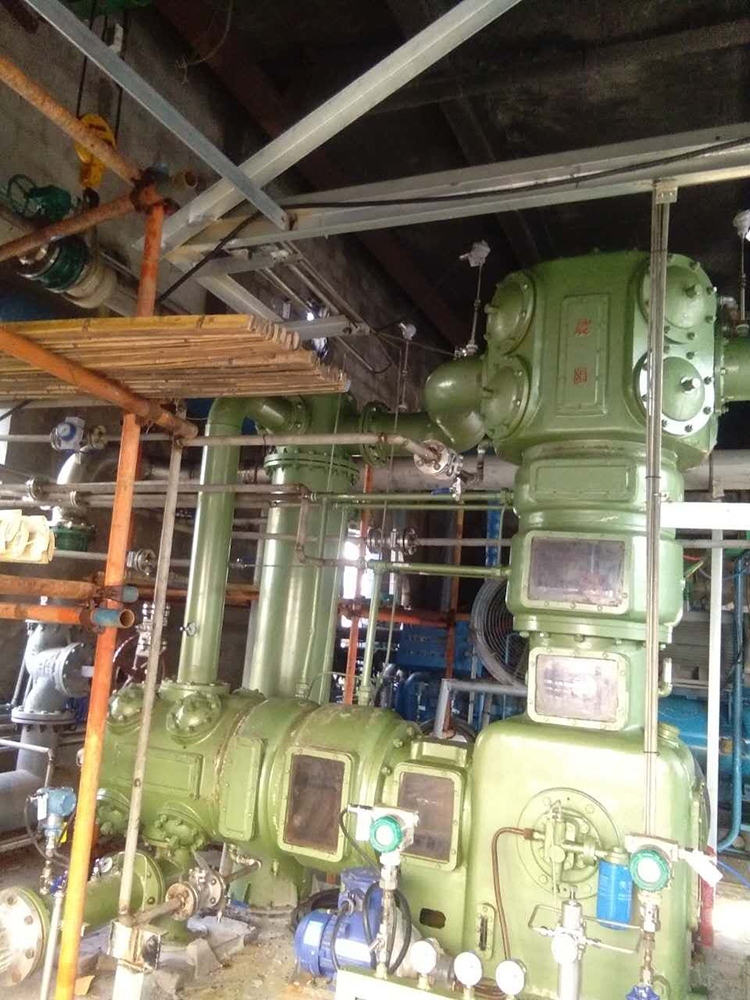二氧化硫壓縮機(jī)在湖北宜化現(xiàn)場