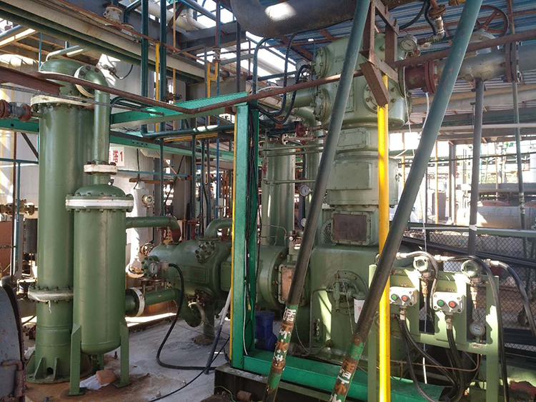 氯化氫個(gè)二氧化硫混合氣體壓縮機(jī)現(xiàn)場